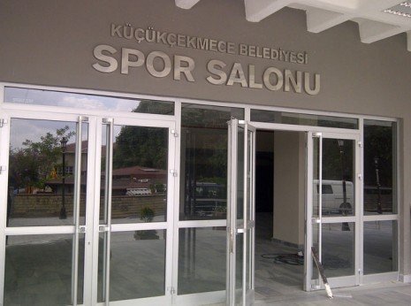 Küçük Çekmece Belediyesi Spor Salonu Tabela